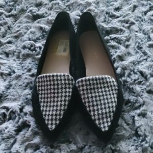 ✰ Essex Lane | Houndstooth Flats.